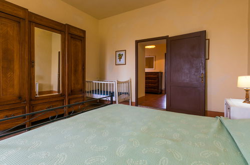 Photo 16 - 4 bedroom House in Laterina Pergine Valdarno with private pool and garden