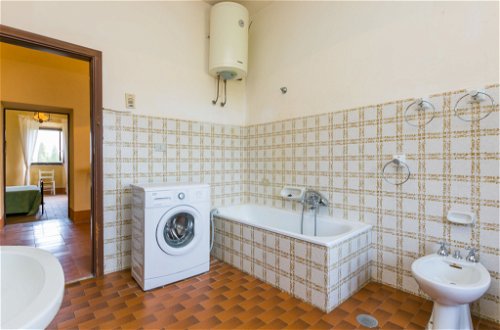 Foto 35 - Haus mit 4 Schlafzimmern in Laterina Pergine Valdarno mit privater pool und garten