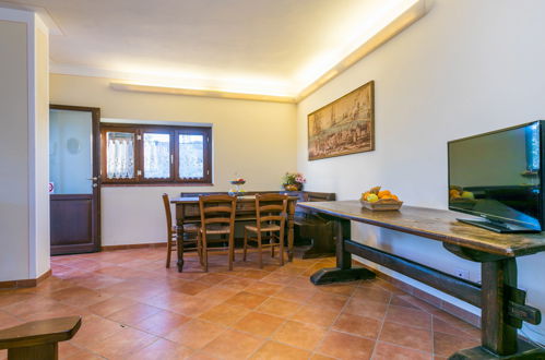 Photo 9 - 2 bedroom House in Gaiole in Chianti with swimming pool and garden