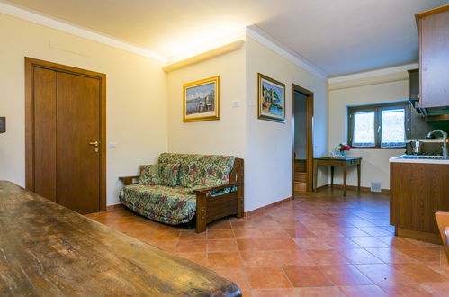 Photo 10 - 2 bedroom House in Gaiole in Chianti with swimming pool and garden