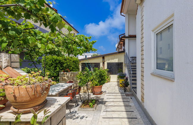 Apartamento de 3 quartos em Umag com piscina e jardim - Foto 18