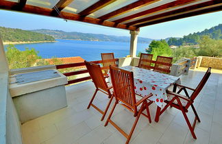 Photo 1 - Maison de 3 chambres à Vela Luka avec jardin et terrasse