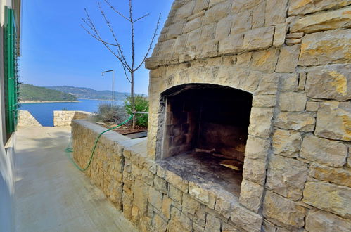 Photo 17 - Maison de 3 chambres à Vela Luka avec jardin et terrasse