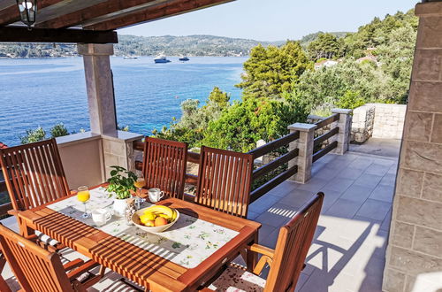 Photo 6 - 3 bedroom House in Vela Luka with garden and terrace