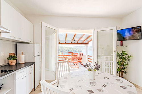 Photo 5 - 3 bedroom House in Vela Luka with garden and terrace