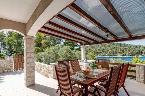 Photo 22 - 3 bedroom House in Vela Luka with garden and terrace