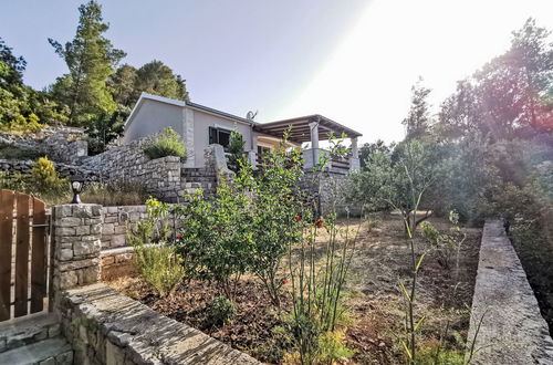 Photo 16 - 3 bedroom House in Vela Luka with garden and terrace