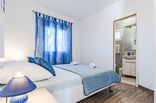 Photo 9 - 3 bedroom House in Vela Luka with garden and terrace