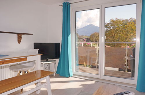 Photo 3 - 2 bedroom Apartment in Pians with mountain view