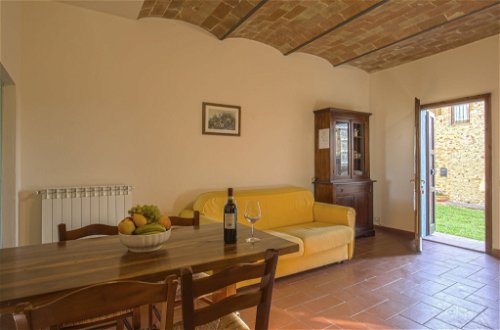 Photo 7 - 2 bedroom Apartment in Barberino Tavarnelle with swimming pool and garden