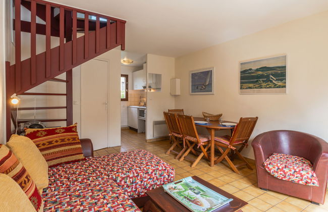 3 bedroom House in Villers-sur-Mer with garden and terrace - Photo 2
