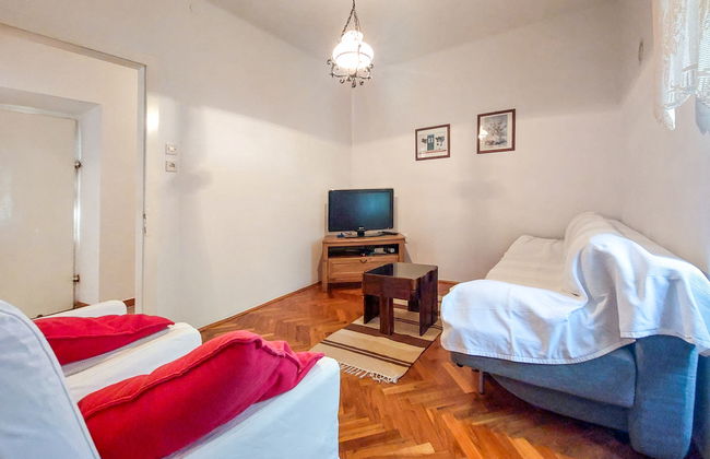 Casa de 2 quartos em Dobrinj com jardim e terraço - Foto 8