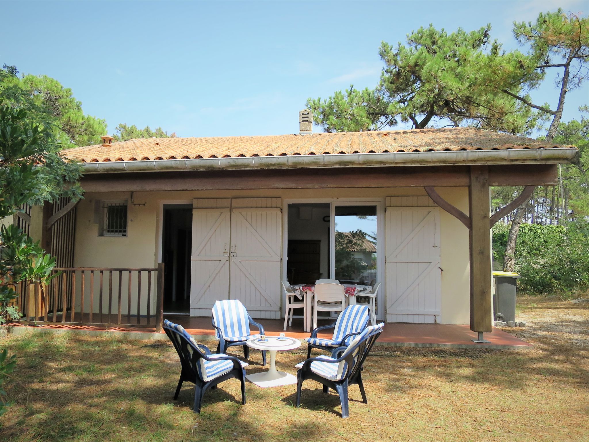 Photo 1 - Maison de 2 chambres à Lacanau avec jardin et terrasse