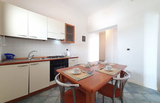 Foto 3 - Apartamento de 2 quartos em Siracusa com piscina e jardim