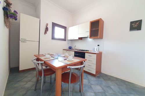 Foto 8 - Apartamento de 2 quartos em Siracusa com piscina e jardim