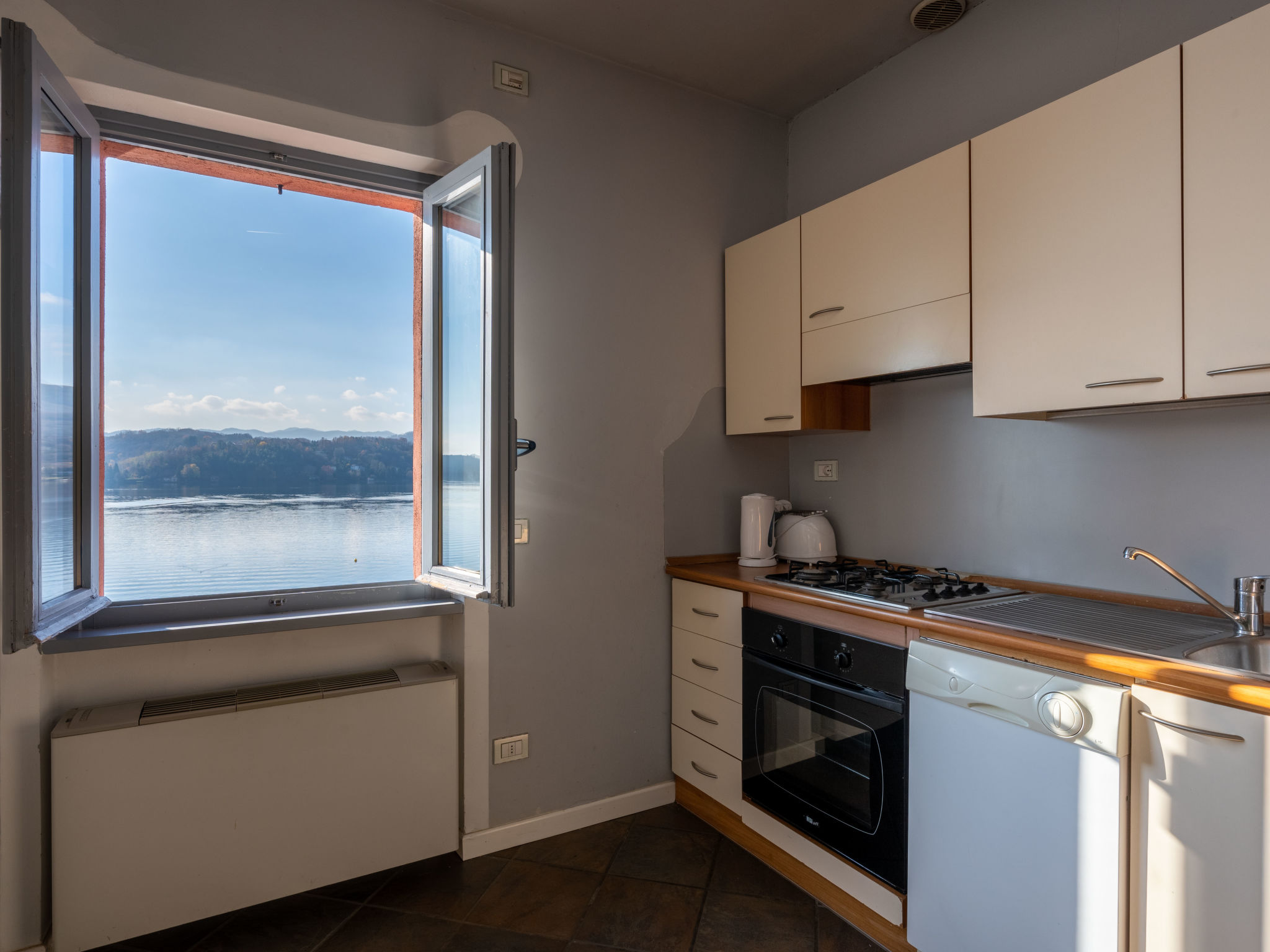 Photo 5 - 2 bedroom Apartment in Orta San Giulio with terrace and mountain view