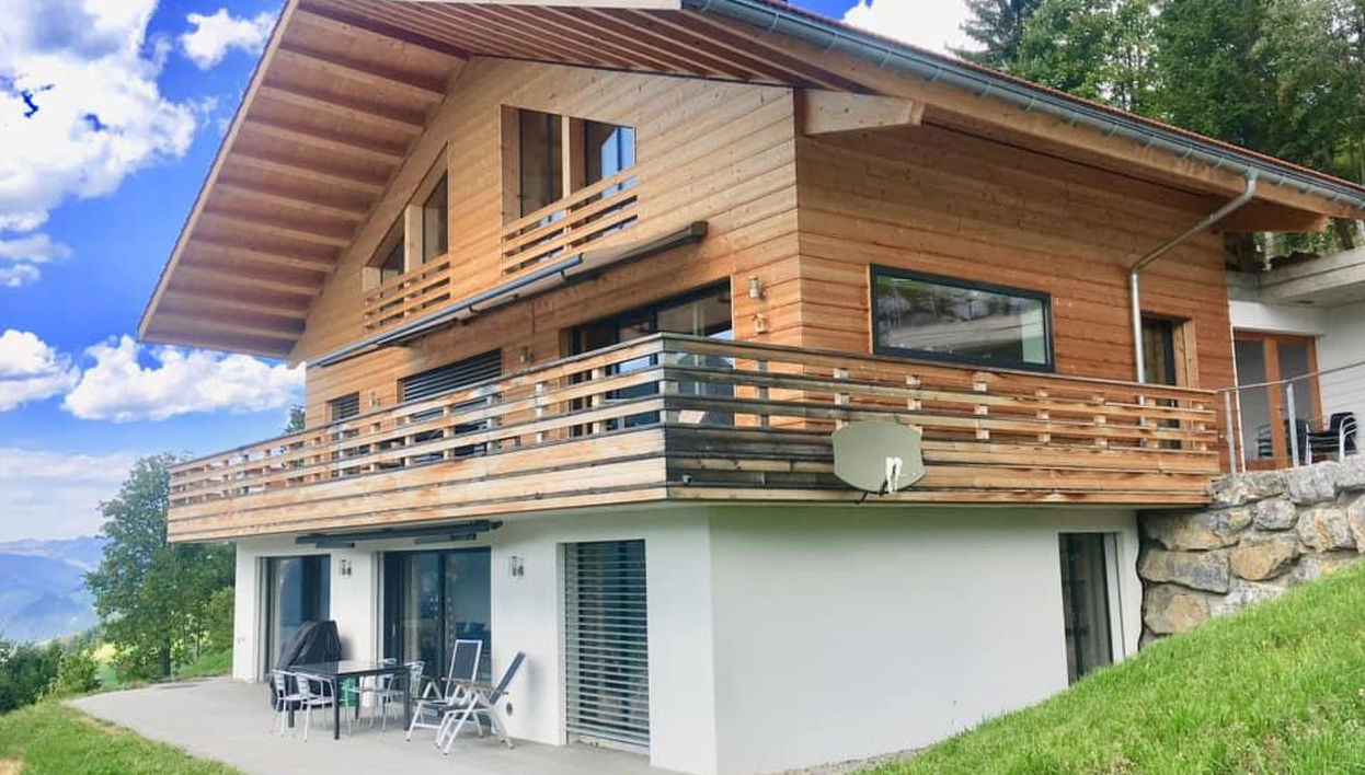 3 bedroom Apartment in Lenk with garden - Photo 1