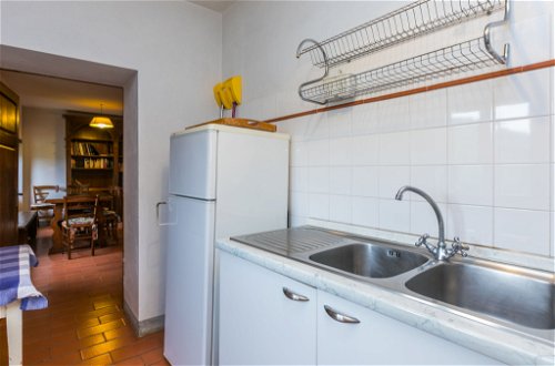 Foto 14 - Apartment mit 3 Schlafzimmern in Pescia mit schwimmbad und garten
