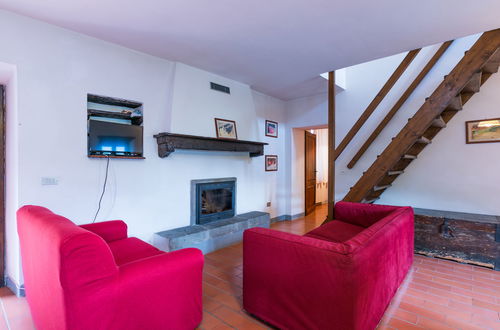 Photo 9 - 3 bedroom Apartment in Pescia with swimming pool and garden