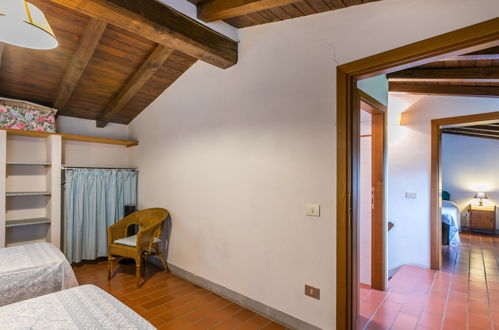 Photo 28 - 3 bedroom Apartment in Pescia with swimming pool and garden