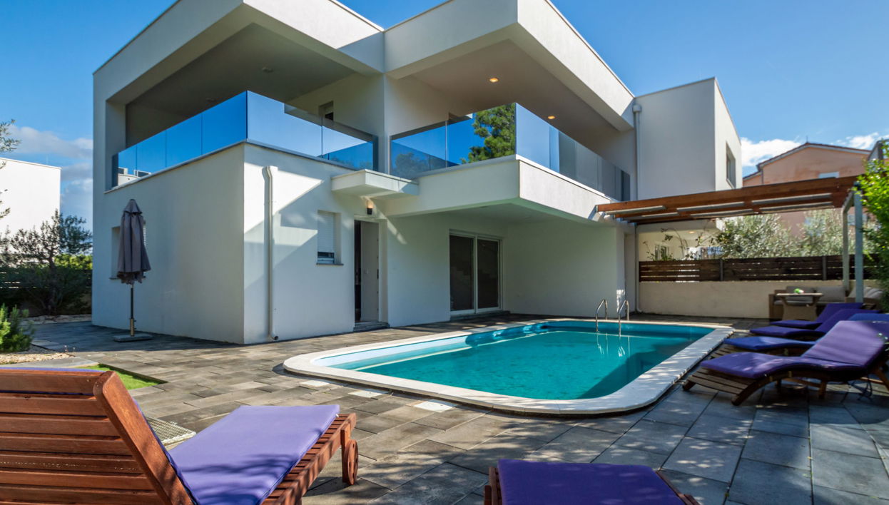 Casa de 4 quartos em Vodice com piscina privada e jardim - Foto 1