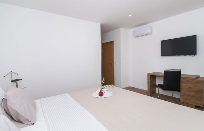 Casa de 4 quartos em Vodice com piscina privada e jardim - Foto 11