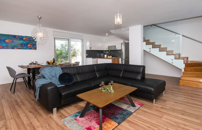 Casa de 4 quartos em Vodice com piscina privada e jardim - Foto 4