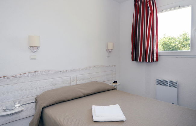 Casa de 4 quartos em Salavas com piscina e terraço - Foto 34