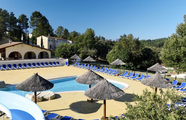 Casa de 4 quartos em Salavas com piscina e terraço - Foto 1
