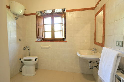 Photo 18 - 3 bedroom House in Campagnatico with swimming pool and garden