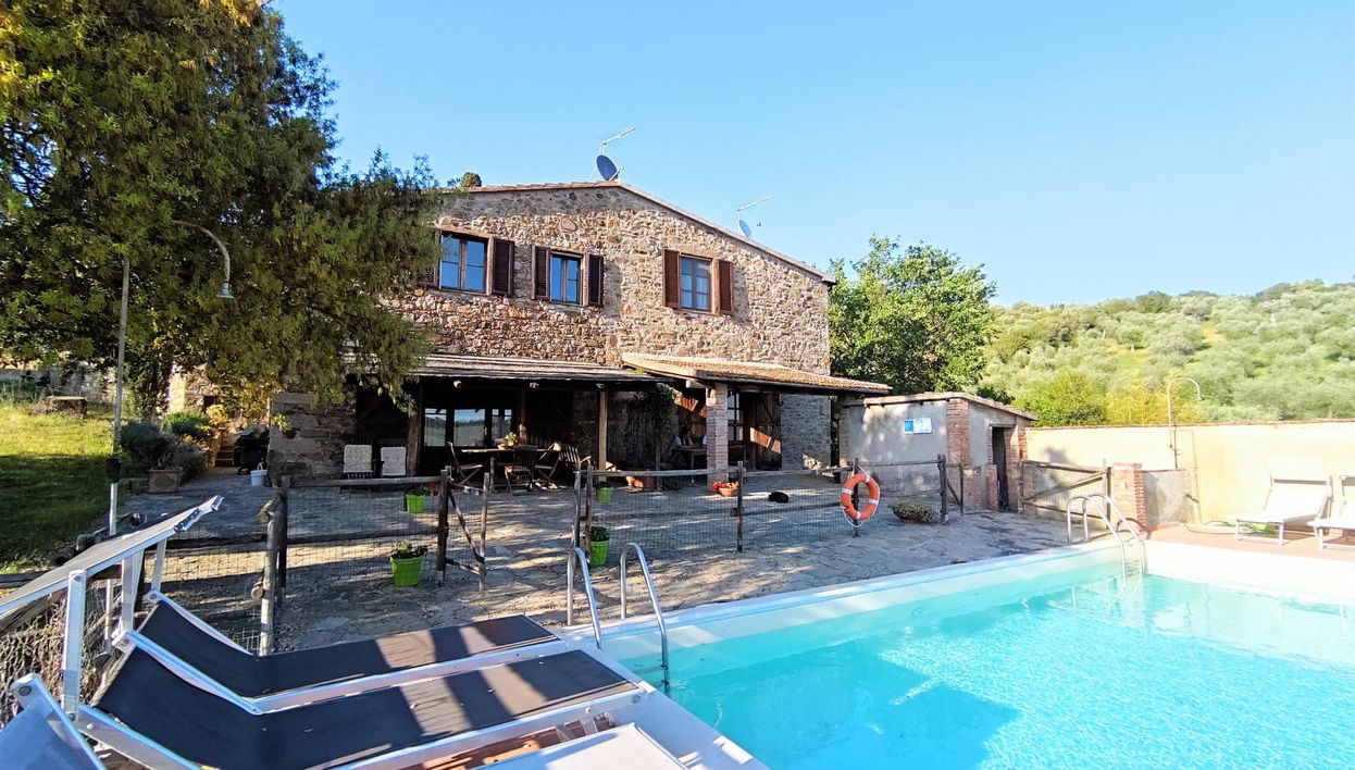 Casa de 4 quartos em Campagnatico com piscina e jardim - Foto 1