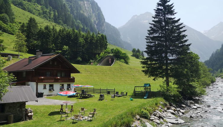Photo 1 - 5 bedroom House in Mayrhofen with garden and terrace
