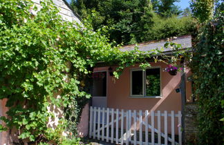 Photo 3 - 1 bedroom Apartment in Wadebridge with garden and sea view