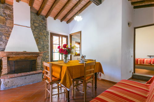 Photo 7 - 2 bedroom House in Montecatini Val di Cecina with private pool and terrace