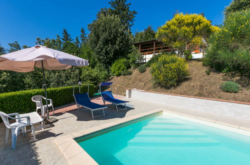 Foto 1 - Casa con 2 camere da letto a Montecatini Val di Cecina con piscina privata e terrazza