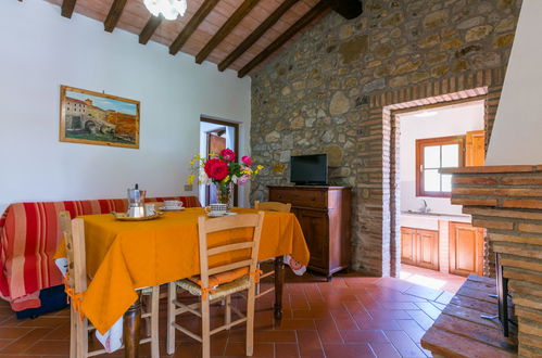 Photo 15 - 2 bedroom House in Montecatini Val di Cecina with private pool and terrace