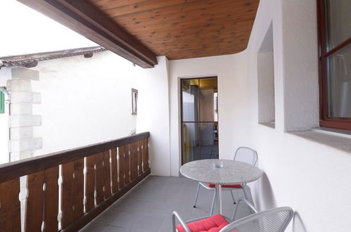 Foto 6 - Apartamento de 2 quartos em Scuol