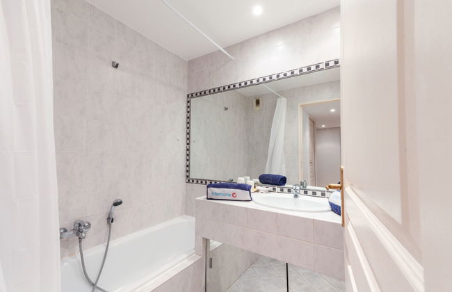 Apartamento de 2 quartos em Cavalaire-sur-Mer com piscina e terraço - Foto 14