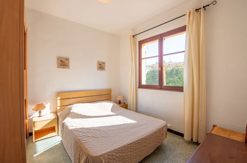 Foto 12 - Appartamento con 3 camere da letto a La Croix-Valmer con vista mare