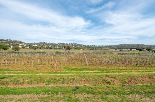 Foto 4 - Apartamento de 3 habitaciones en La Croix-Valmer con vistas al mar