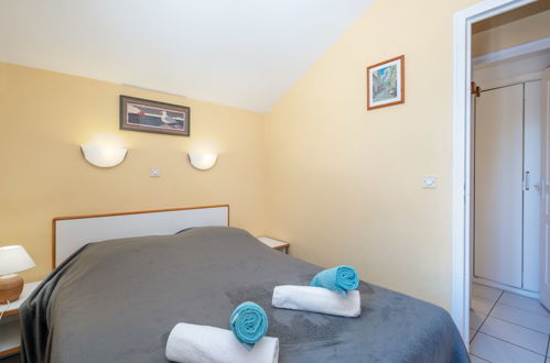 Foto 9 - Apartamento de 2 habitaciones en Cannes con piscina privada y vistas al mar