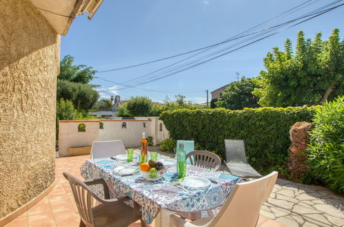 Photo 3 - 2 bedroom Apartment in Saint-Cyr-sur-Mer with terrace