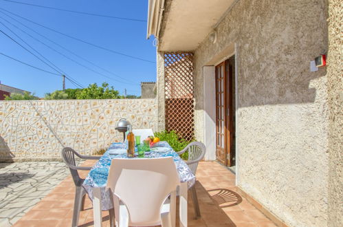 Photo 14 - Appartement de 2 chambres à Saint-Cyr-sur-Mer avec terrasse