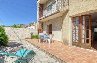 Foto 2 - Apartamento de 2 quartos em Saint-Cyr-sur-Mer com jardim e terraço