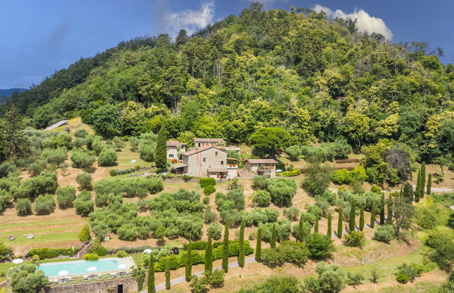 Casa de 3 quartos em Pescia com piscina e jardim - Foto 6