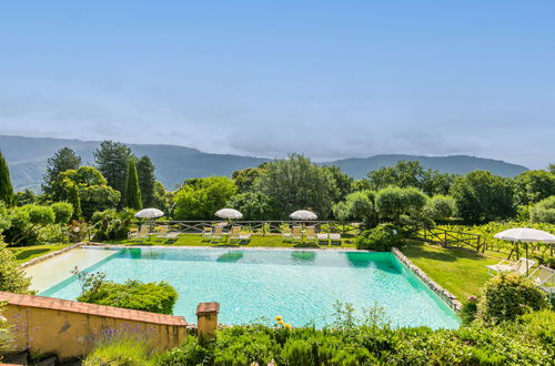 Foto 34 - Casa de 3 quartos em Pescia com piscina e jardim