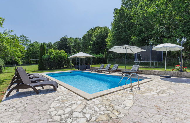 Casa de 3 quartos em Sveta Nedelja com piscina privada e jardim - Foto 16