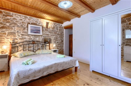 Foto 28 - Casa con 3 camere da letto a Sveta Nedelja con piscina privata e vista mare