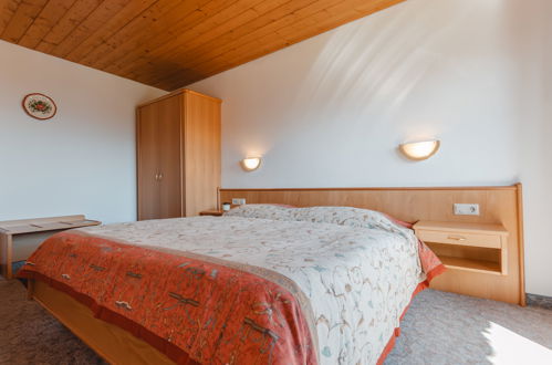 Foto 4 - Appartamento con 2 camere da letto a Wald im Pinzgau con giardino e vista sulle montagne