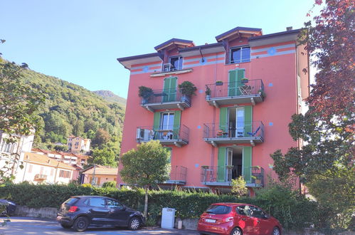 Photo 1 - Appartement de 2 chambres à Porto Ceresio avec vues sur la montagne